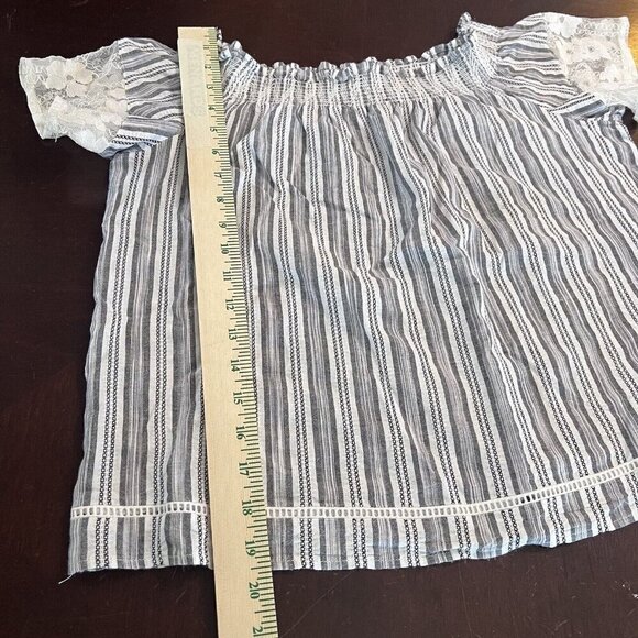 Laundry by Shelli Segal Off-Shoulder Lace Detail Striped Blouse Blue Size M - Picture 8 of 8